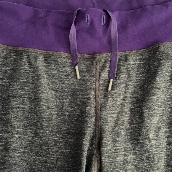 Lulu Lemon Leggings - Picture 3 of 5